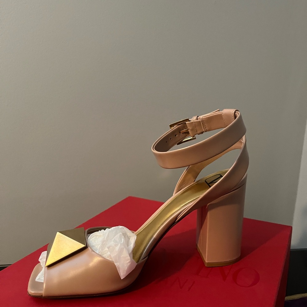 Valentino block heels size 8.5